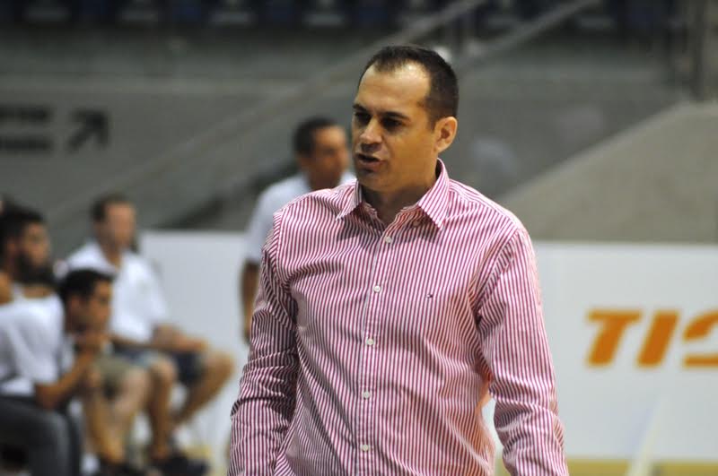 יניב בורגר בבכורה בקונכייה. 